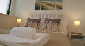 Reading Centre Apartment by Shepherd Serviced Apartments - Image 4