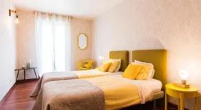Charming 2-Bedroom Apartment in the City Centre - Image 3