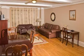 Midtown East Apartments by Globe Quarters - Image 2