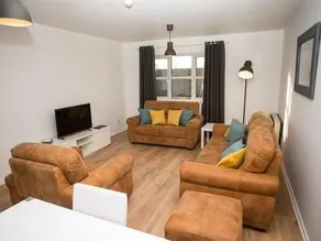 North Shore Apartment - Image 3