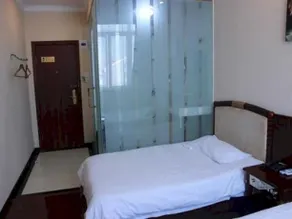 Green Tree Hotel - Image 3
