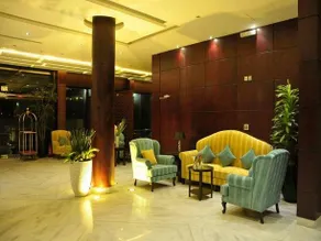 Kyan Al Khaleej Suites - Image 5