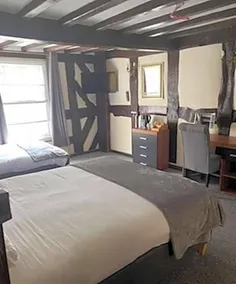 The Tudor House Hotel - Image 3