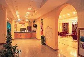 Hotel Haus Wolf Garni - Image 2