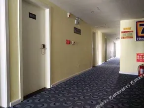 7 Days Inn Linxia Liujiaxia Xiaoshenzi Store - Image 5