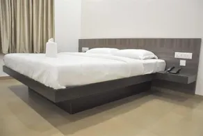 Hotel Coconut - Image 1
