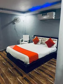 Hotel Legend by OYO Rooms - Image 3