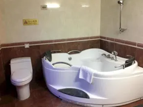 Huizhou Coast Hotspring Resort - Image 3
