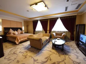 JUNXIU HOTEL - Image 5