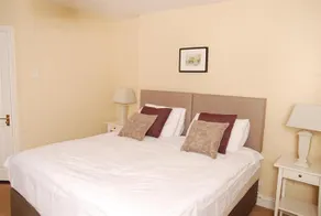 Avondale Guest Accommodation - Image 5