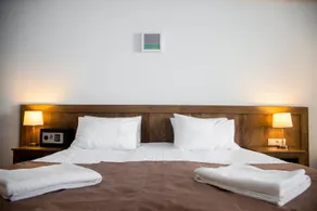 Dem Hotel - Image 4