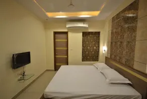 Hotel Angel - Image 5