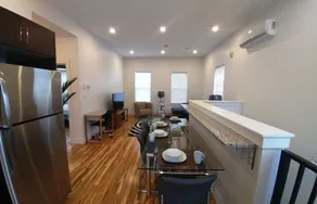 Birmingham & Clyde Penthouse - Image 2