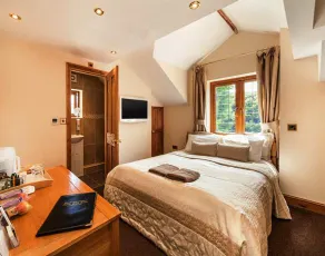 Old Farm Guest House - Image 4