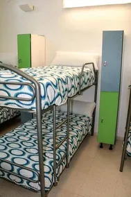 Mundaka Hostel & Sport Cafe - Image 2