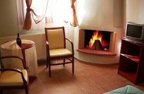 Tymfaia Hotel - Image 2