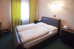 Hotel Zephyr - Plovanija - Image 5