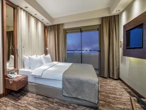 Holiday Inn Antalya - Lara - Image 4