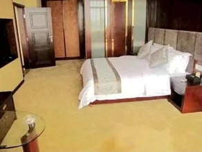 Artland Peninsula Hotel - Image 3