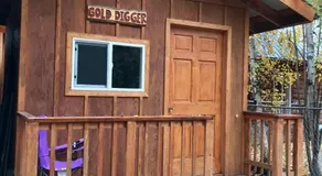 Sven's Basecamp Hostel - Image 4