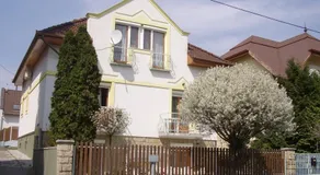 Ádi-Ida Lak - Image 2
