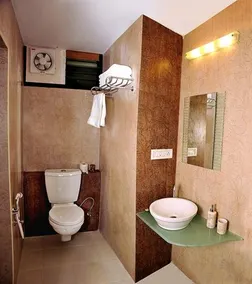 Samaya Inn a Lane - Image 4
