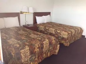 Colonial Inn - Image 3