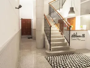 Plaza Apartments Granada - Image 2