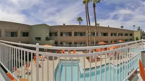 3 Palms Resort & Oasis - Image 5