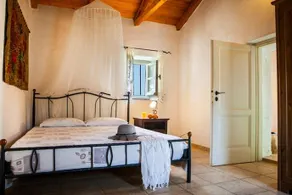 Fiskardo Cypress Cottage - Image 3
