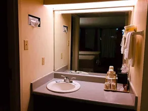 Cheshire Motor Inn - Image 2