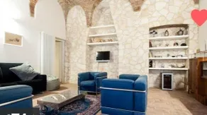 Vanity House - Image 3