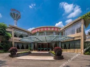QINTAI FOREST HOTEL - Image 3