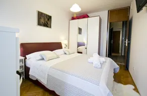 Golden Place - Image 3
