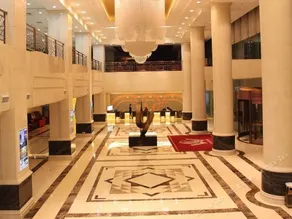Wanfeng Grand Hotel - Image 3