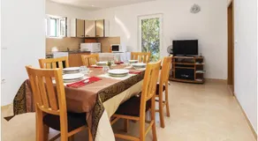 2 Bedroom Accommodation In Povlja - Image 3