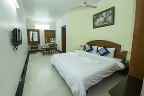 V International By Oyo Room - Image 4