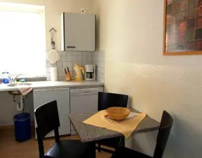 Hoyer Apartment - Image 3