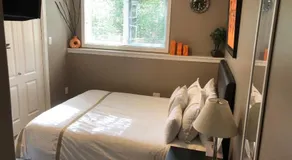Prime Location - Warm and Cozy Place - Image 4