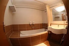 Hotel Hubert - Image 3