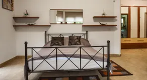 Modern Apartment Near City Center - Image 5