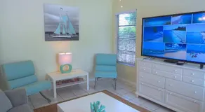 Vanderbilt Beach House - Image 4