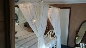 305A - The Artist's Cottage - Image 3