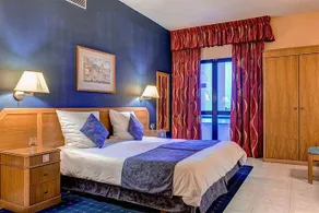 Coastline Hotel - Image 5