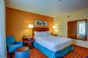 Cedar Inn & Suites - Image 2