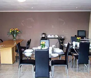 Artemis Guest House - Image 4