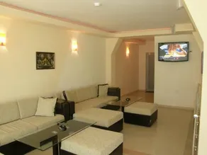 Magic Palm Hotel - Image 3
