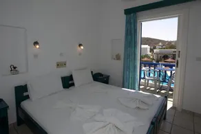 Yialos Beach Hotel - Image 2