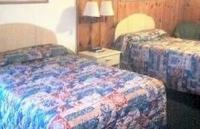 Economy Inn Martinsburg - Image 4