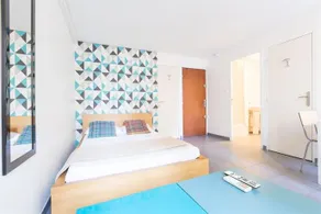 Grand studio vieux port - Image 3